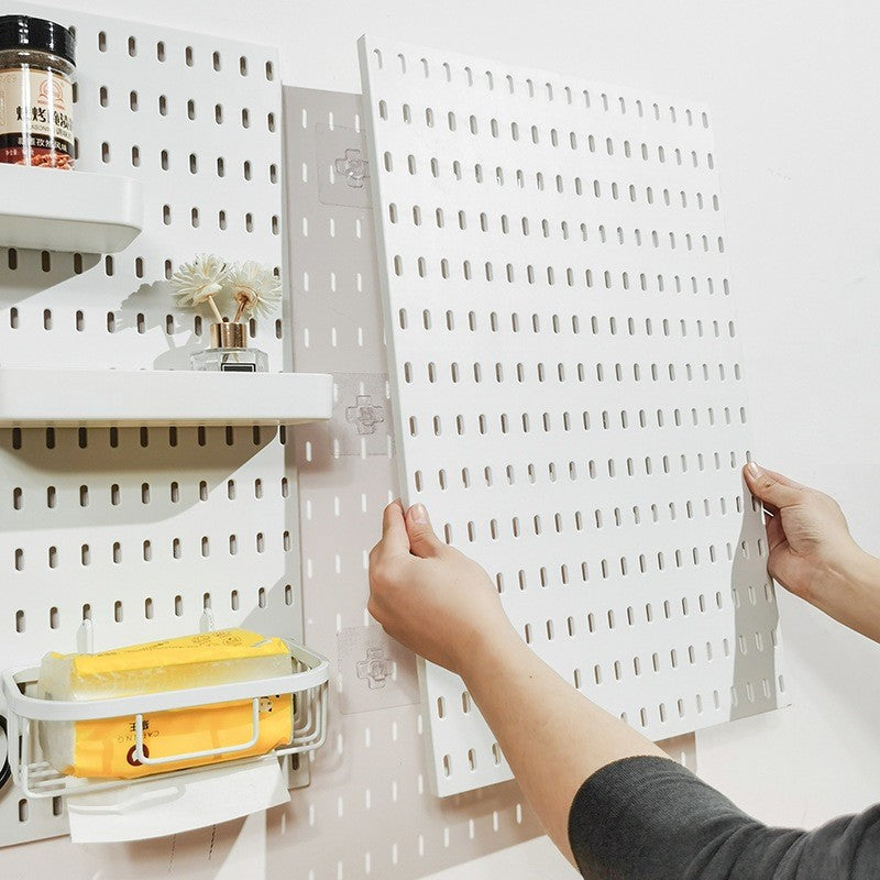 แผ่นวางของติดผนัง กระดานแขวนของ Pegboard แผ่นใหญ่ วางของมากขึ้น ใช้วางของใช้ ตกแต่งผนังได้